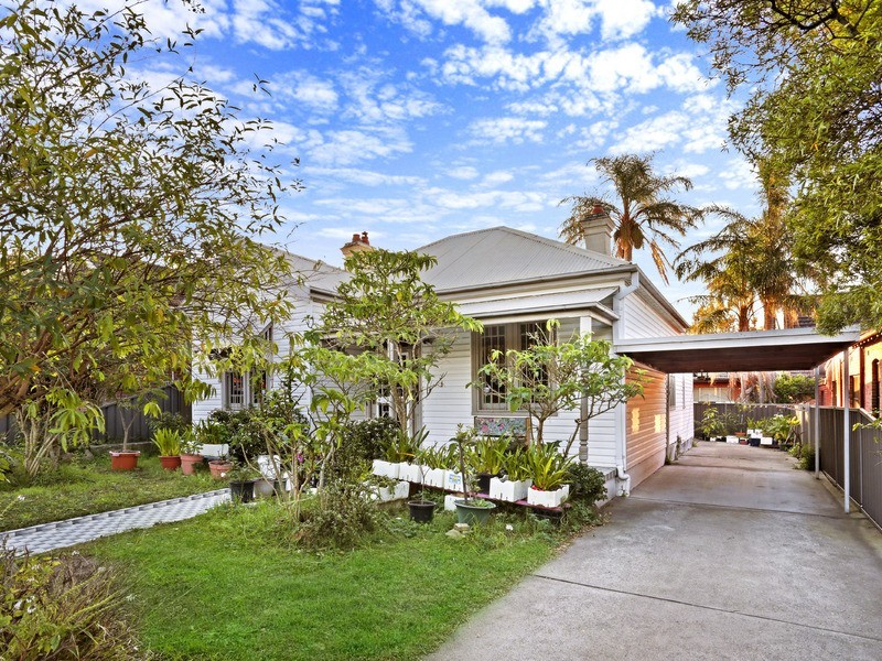 43 Amy Street, Campsie NSW 2194