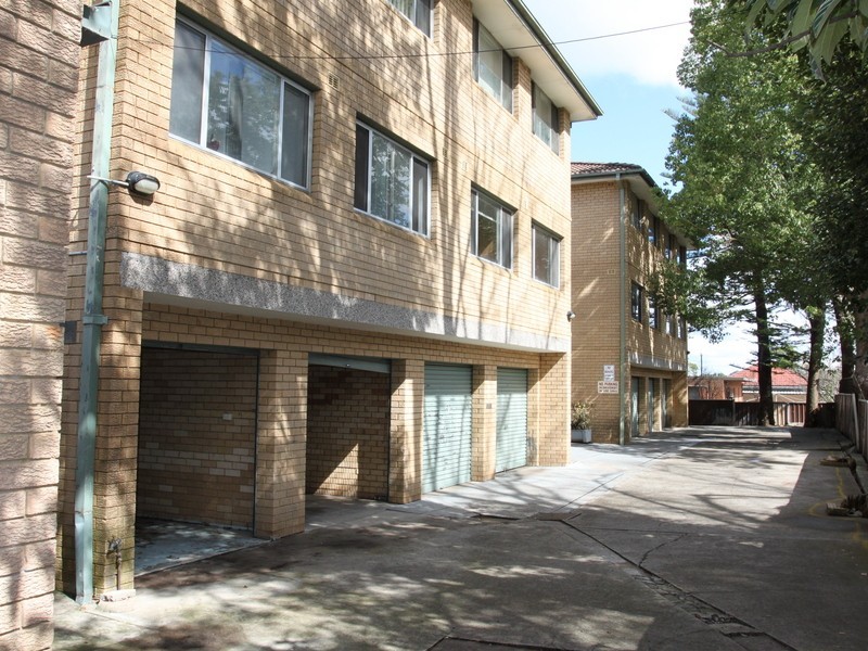 9/64 Fairmount Street, Lakemba NSW 2195