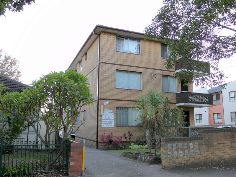 52 Sixth Avenue, Campsie NSW 2194