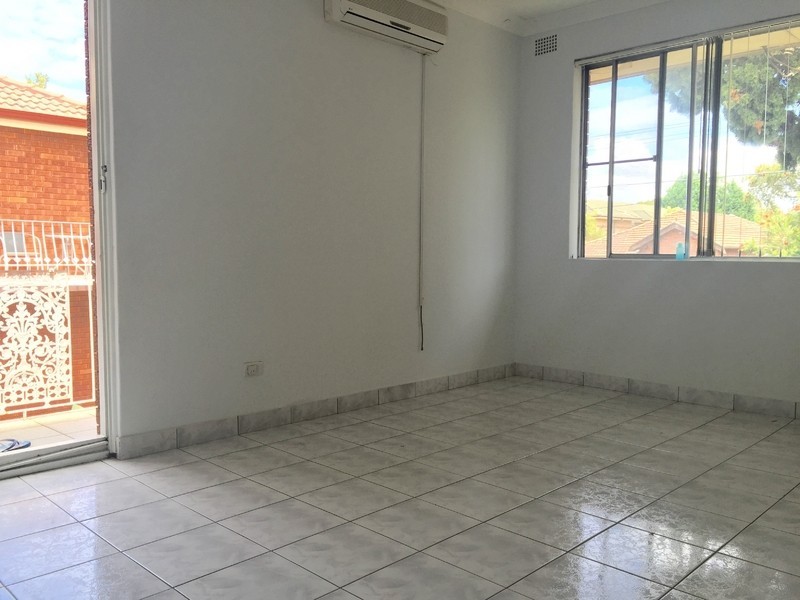 52 Park St, Campsie NSW 2194