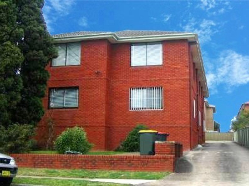 54 McKern St, Campsie NSW 2194