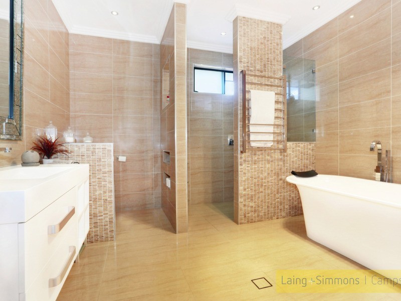 159 Hillcrest Ave, Greenacre NSW 2190