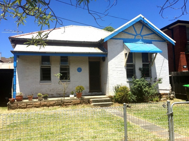 94 Evalaine St, Campsie NSW 2194