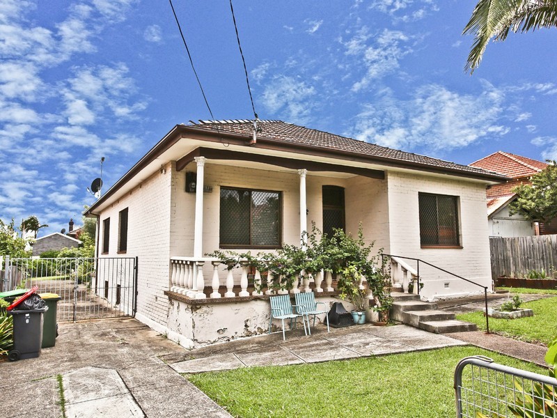 6 Bexley Road, Campsie NSW 2194