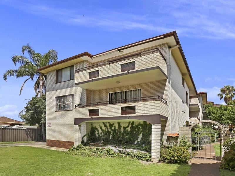 5/2 Seventh Ave, Campsie NSW 2194