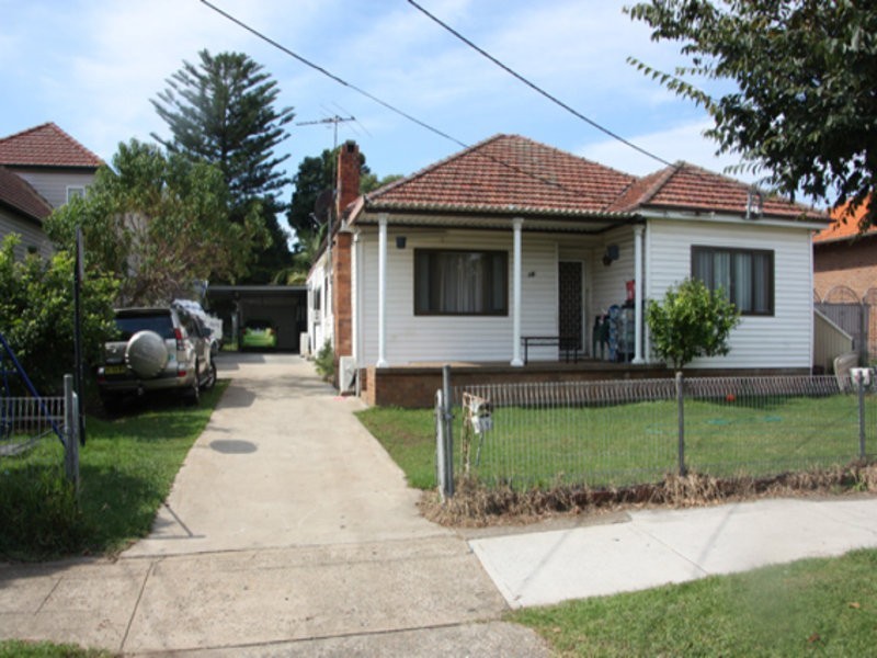 16 Ferguson Ave, Wiley Park NSW 2195