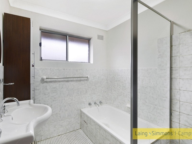 86 Knox St, Belmore NSW 2192