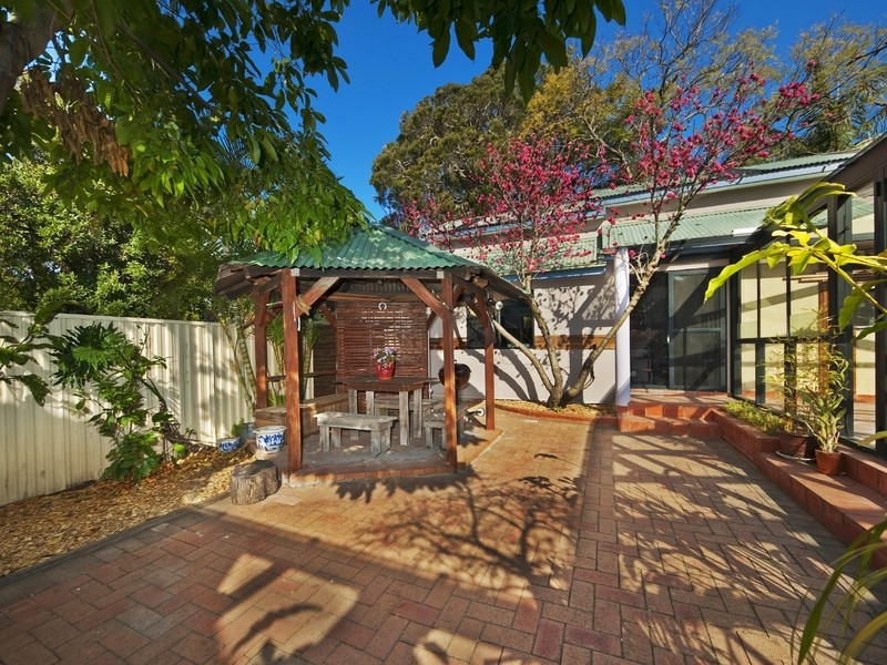 212A Mooretields Road, Beverly Hills NSW 2209