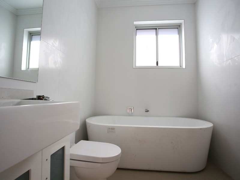 16 Rawson St, Wiley Park NSW 2195