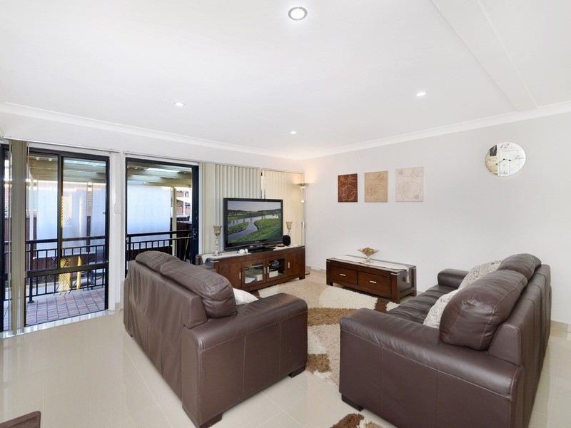 11/155 Greenacre Road, Greenacre NSW 2190
