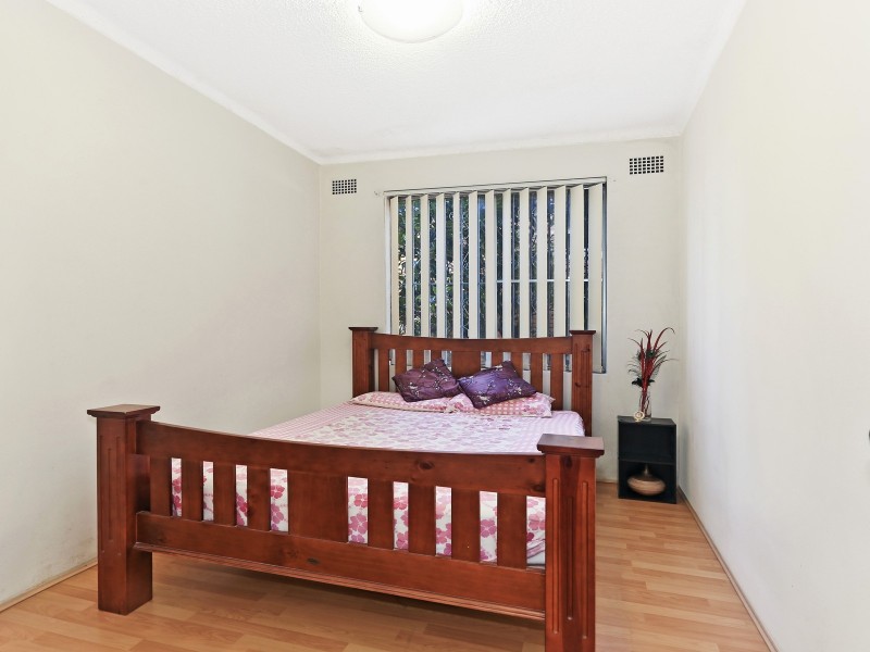 2/33 Bexley Road, Campsie NSW 2194