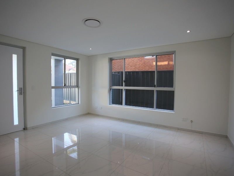 16 Rawson St, Wiley Park NSW 2195