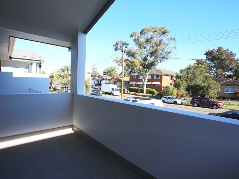 16 Rawson St, Wiley Park NSW 2195