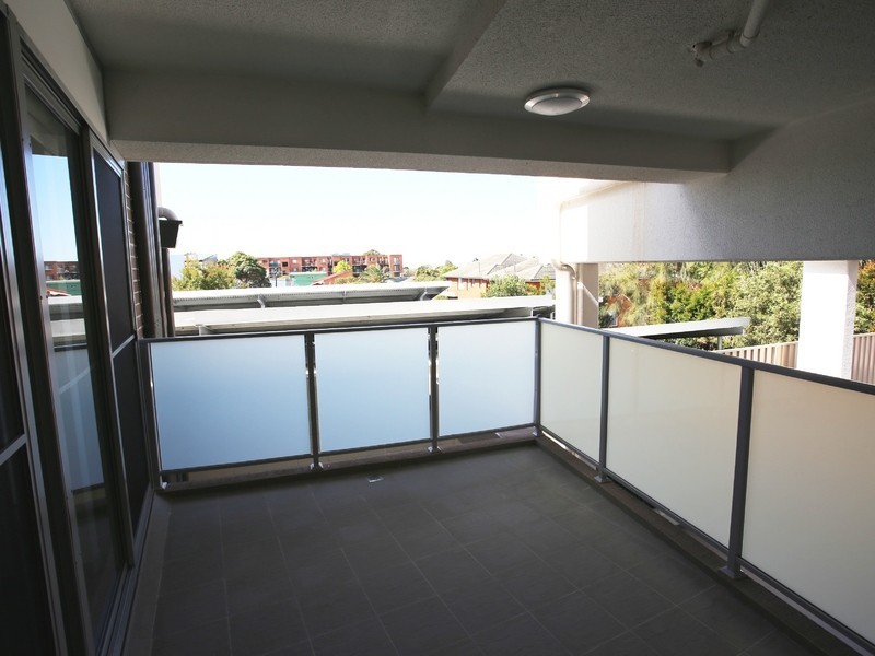 2 Remly St, Roselands NSW 2196