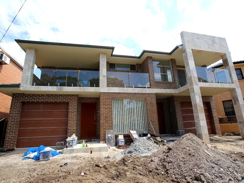 42 First Ave, Campsie NSW 2194