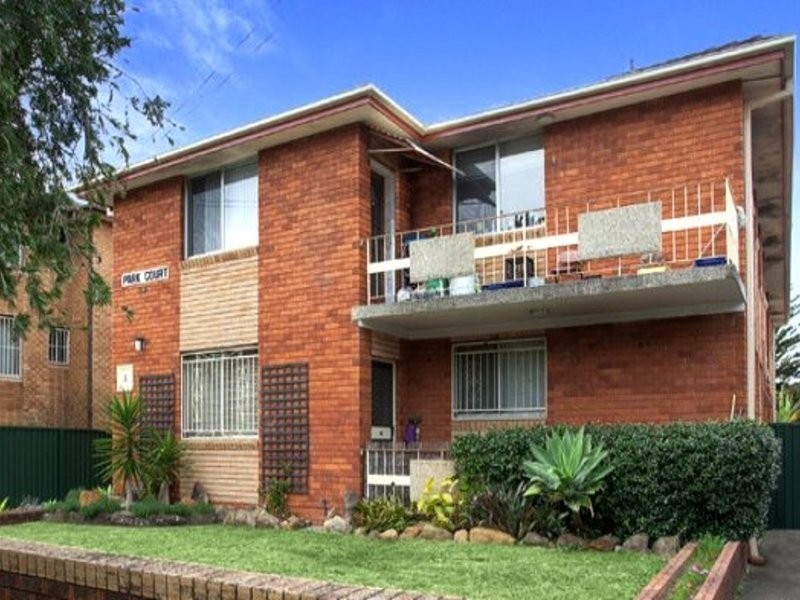 32 Park St, Campsie NSW 2194