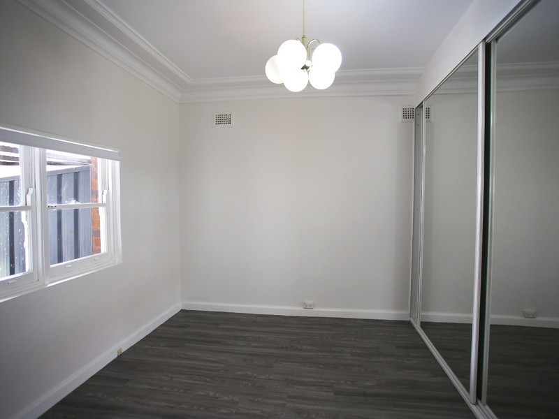 4 Allawah Ave, Sefton NSW 2162