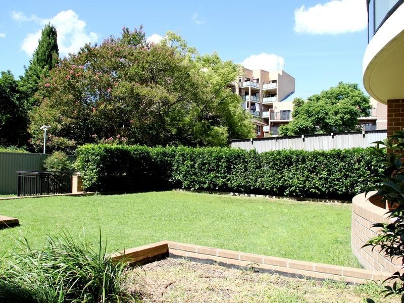 37/8 Eighth Ave, Campsie NSW 2194