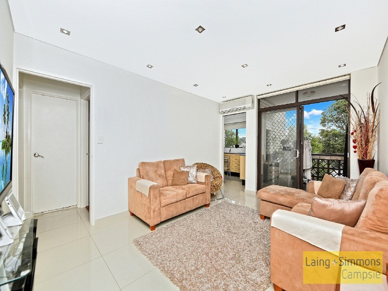 1/43 Chapel St, Roselands NSW 2196