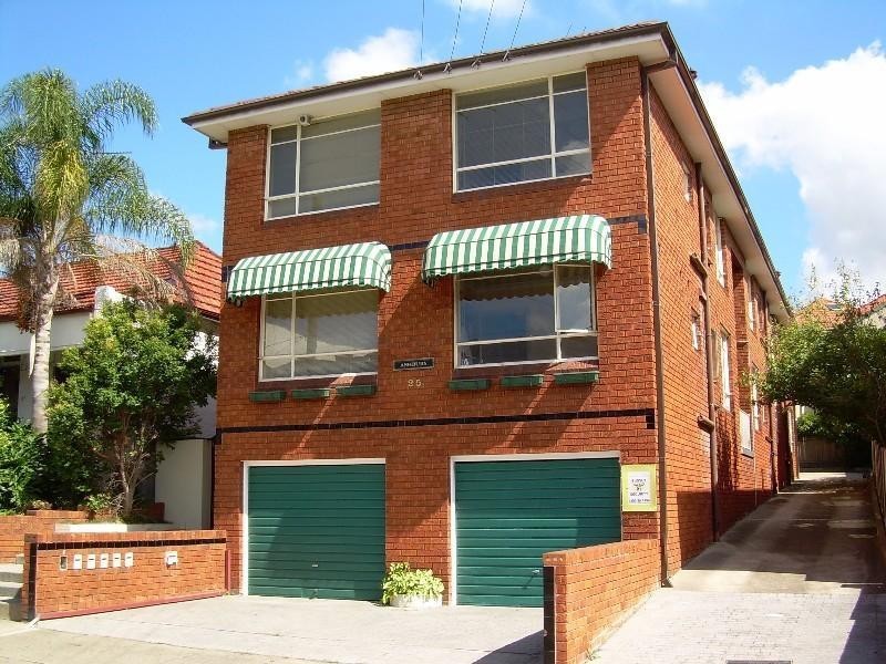 1/25 Canterbury Rd, Canterbury NSW 2193