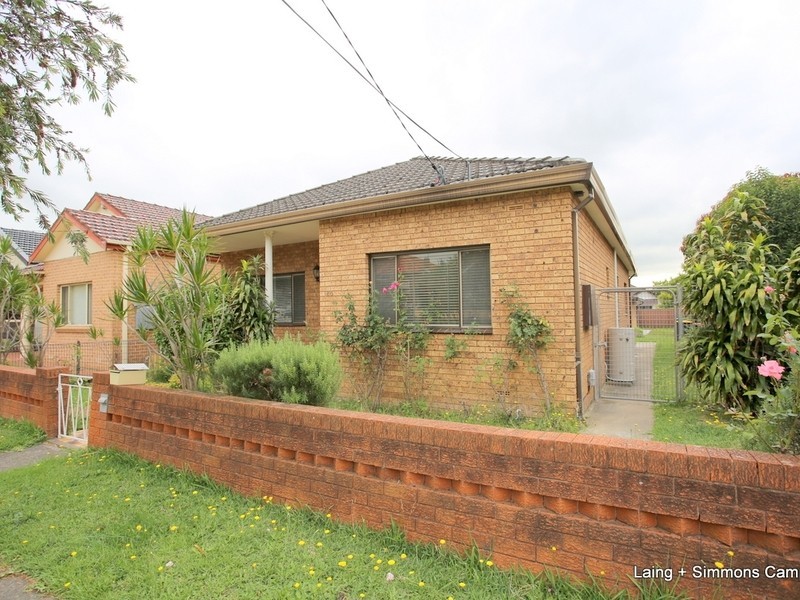20 Howard St, Canterbury NSW 2193