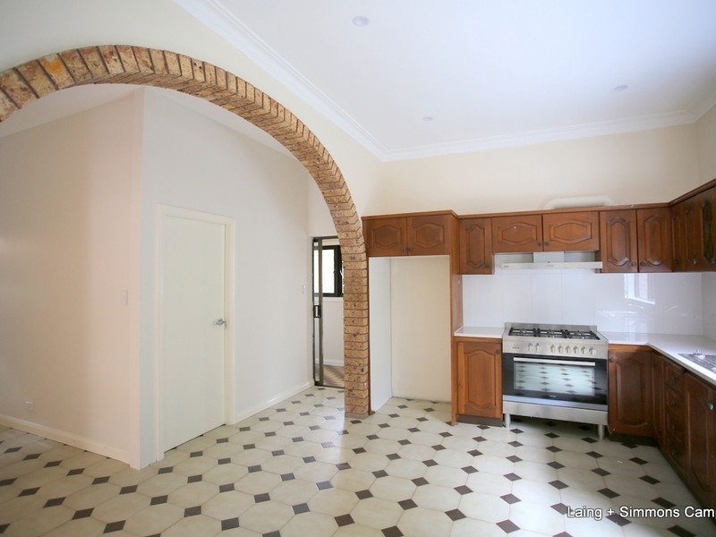 20 Howard St, Canterbury NSW 2193