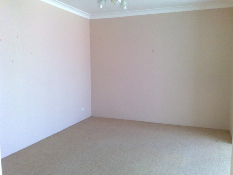 8/5 Fourth Ave, Campsie NSW 2194