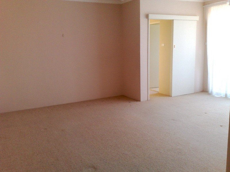 8/5 Fourth Ave, Campsie NSW 2194