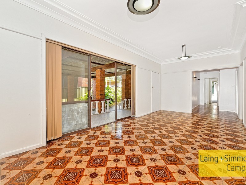 9 Jacqueline Cresent, Greenacre NSW 2190