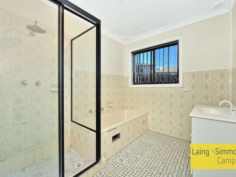 9 Jacqueline Cresent, Greenacre NSW 2190