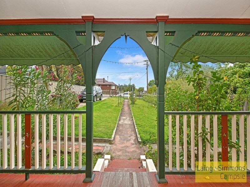 8 Albert Street, Campsie NSW 2194
