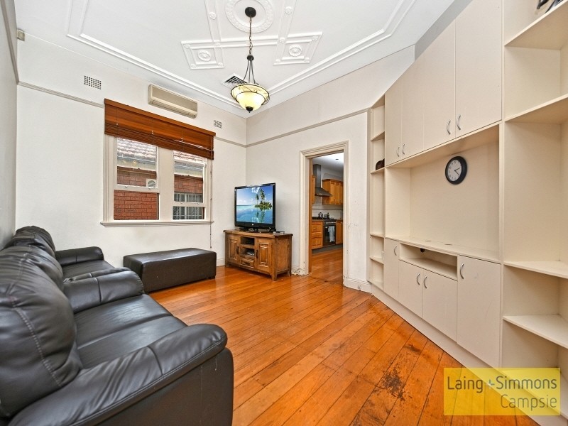 8 Albert Street, Campsie NSW 2194