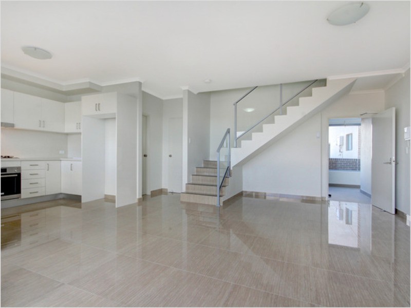 3/2 Remly St, Roselands NSW 2196