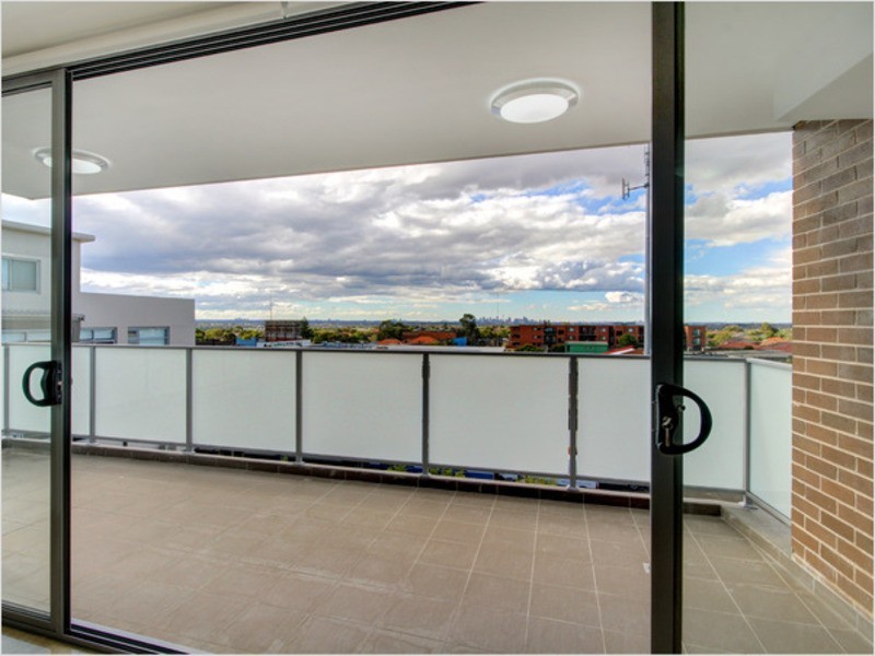 3/2 Remly St, Roselands NSW 2196