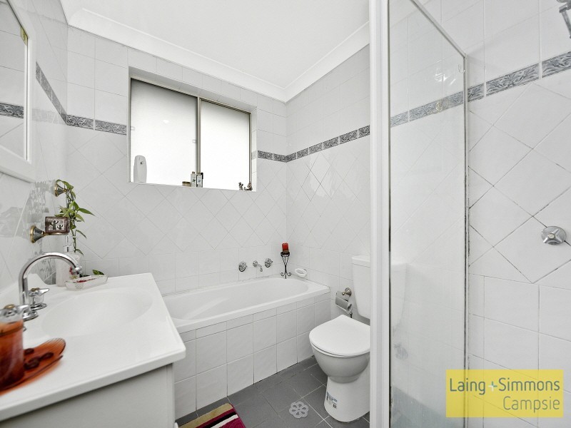 4/102 Sproule St, Lakemba NSW 2195