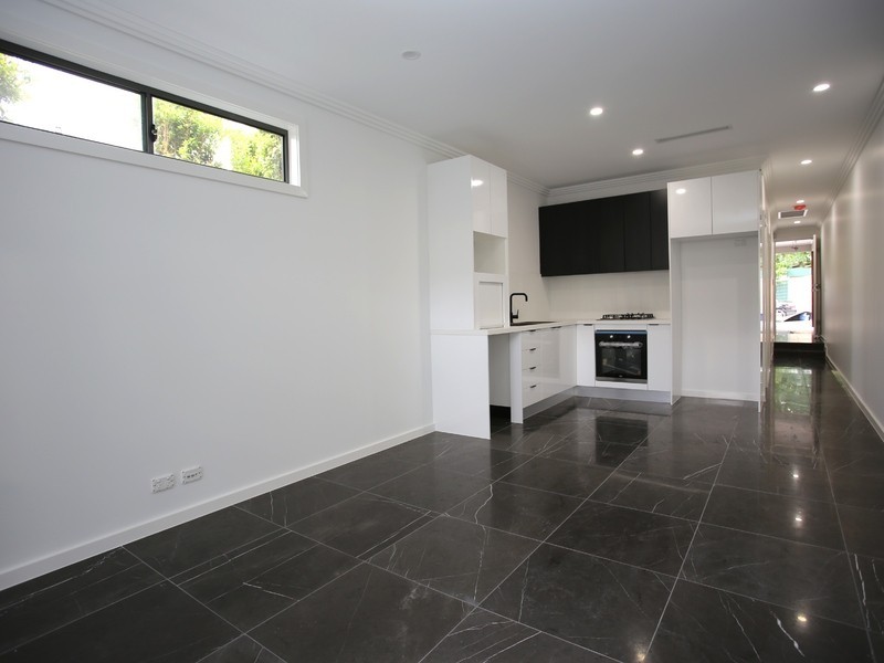 3 Woolcot St, Earlwood NSW 2206
