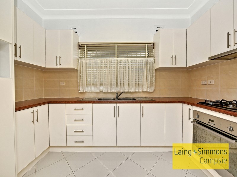 9 Hill Road, Birrong NSW 2143