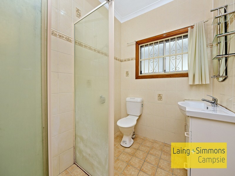 9 Hill Road, Birrong NSW 2143