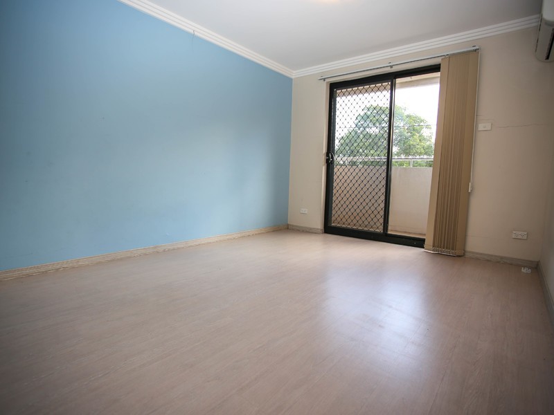 2/85 Second Ave, Campsie NSW 2194