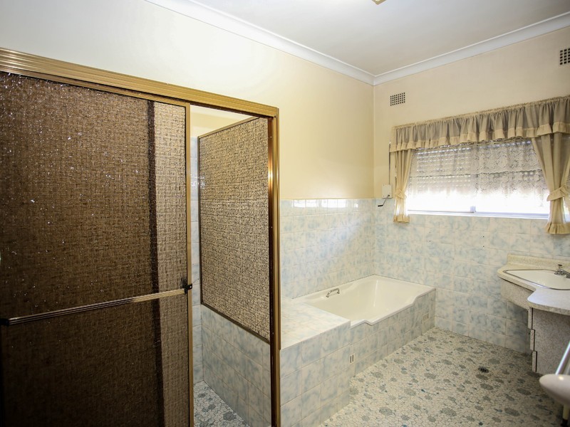 412 Canterbury Road, Campsie NSW 2194