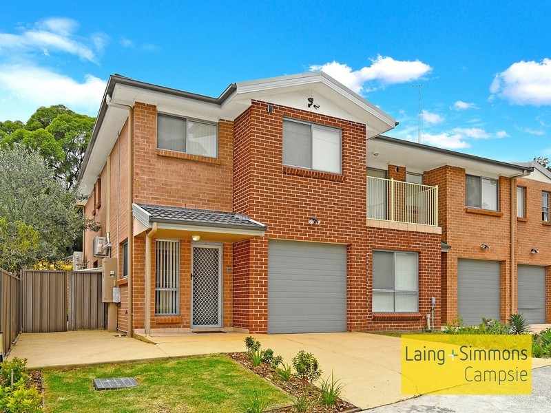 1/30 Chiswick Road, Greenacre NSW 2190