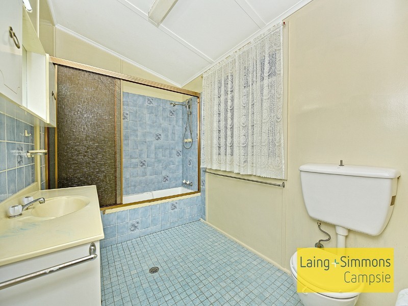 21 Third Avenue, Campsie NSW 2194