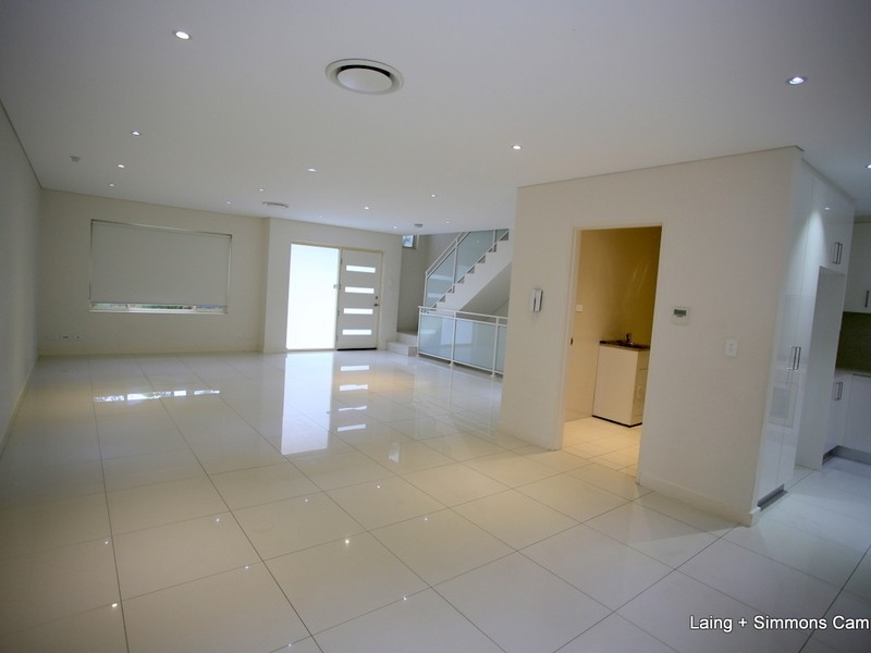 2/121-123 Evaline Street, Campsie NSW 2194