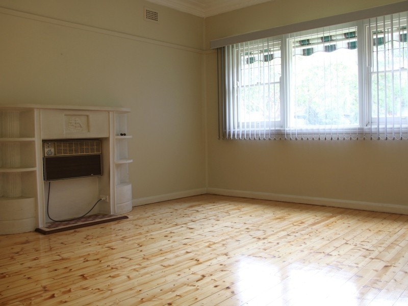 24 Wales St, Greenacre NSW 2190