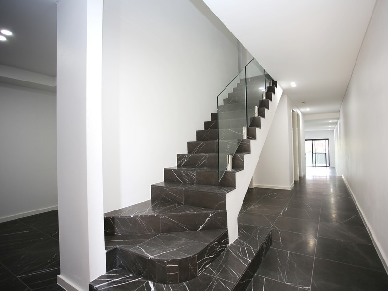 3 Woolcott St, Earlwood NSW 2206