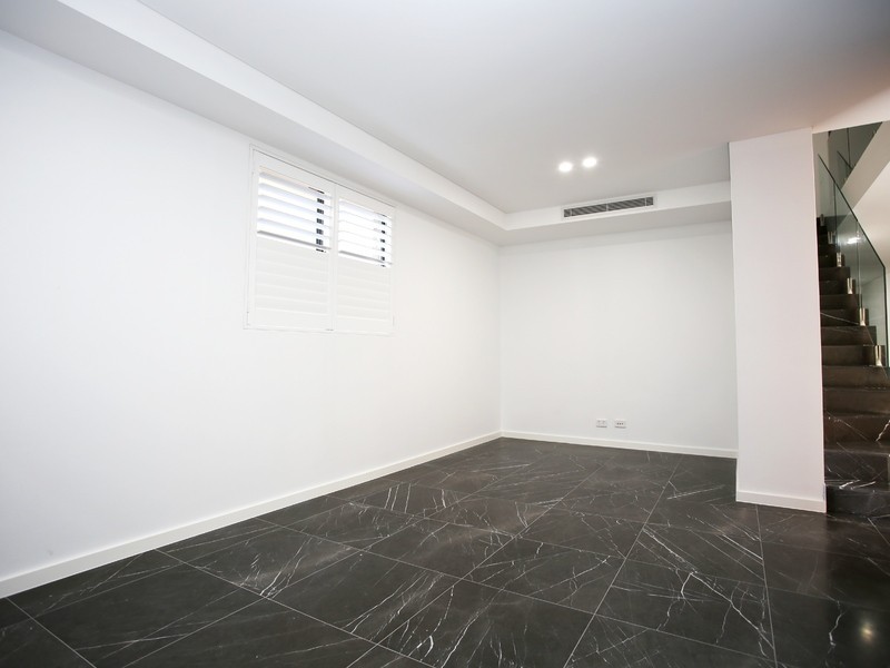 3 Woolcott St, Earlwood NSW 2206