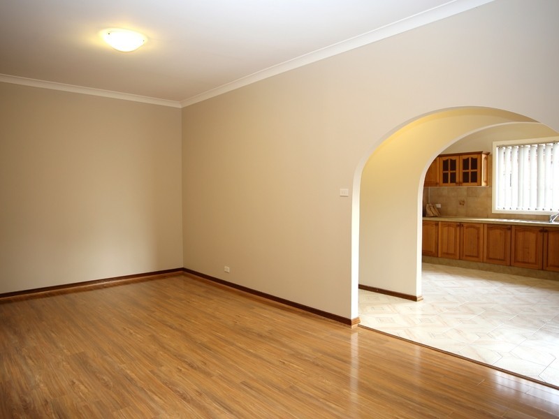 14 Loftus St, Campsie NSW 2194