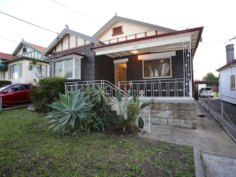 .127 Dennis Street, Lakemba NSW 2195
