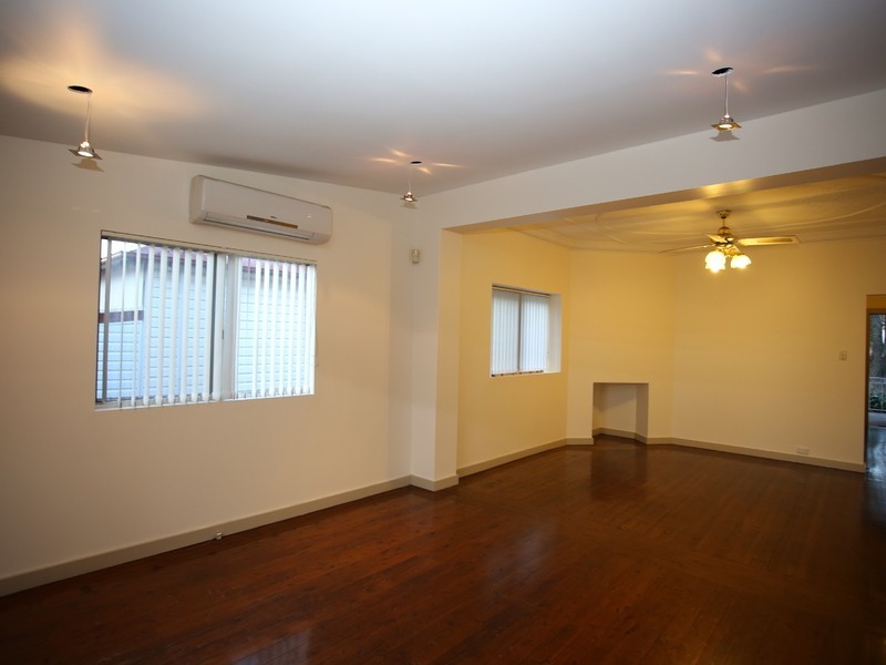 .127 Dennis Street, Lakemba NSW 2195