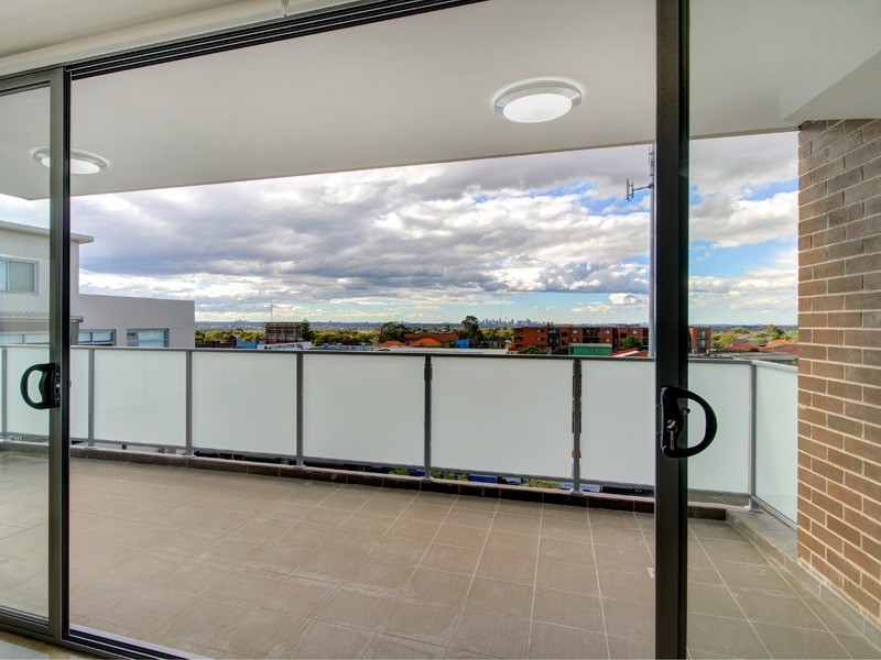 2 Remly Street, Roselands NSW 2196